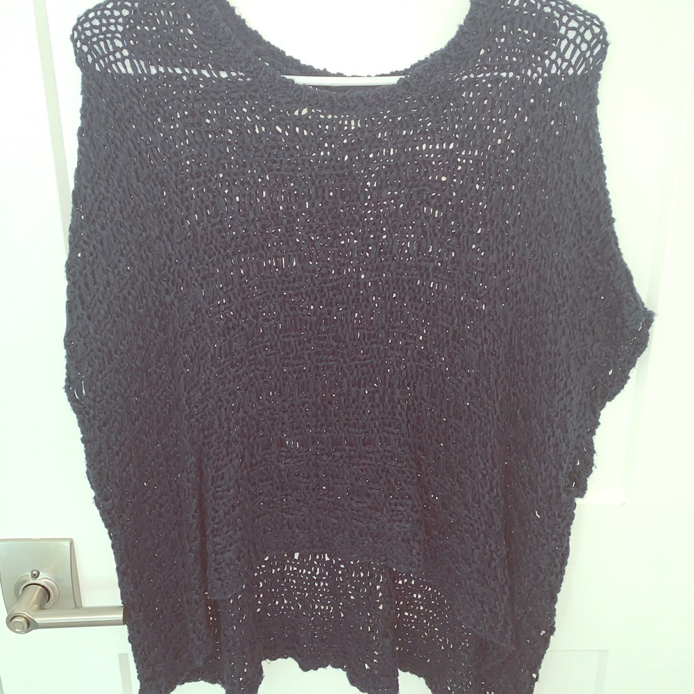 Blue Abercrombie and Fitch knit shirt